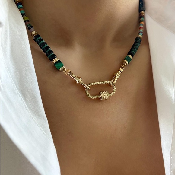 Beaded necklace - Picture 1 of 2